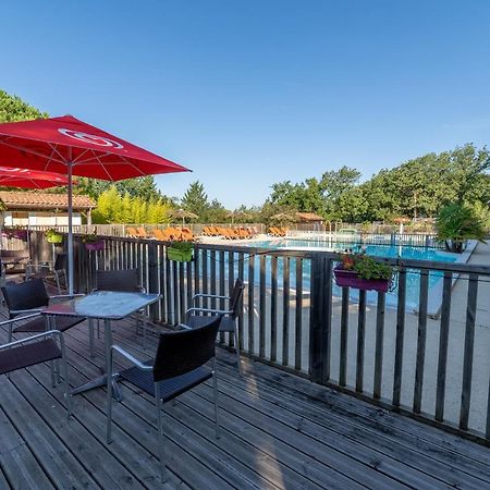 Camping Les Reflets Du Quercy 호텔 Crayssac 외부 사진