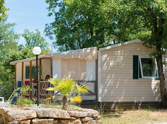 Camping Les Reflets Du Quercy 호텔 Crayssac 외부 사진