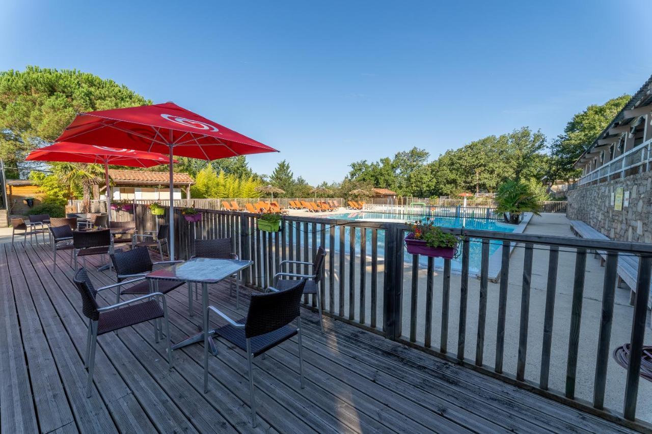 Camping Les Reflets Du Quercy 호텔 Crayssac 외부 사진