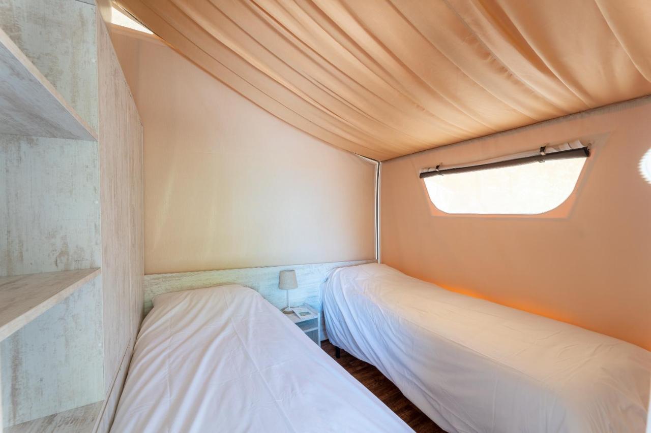 Camping Les Reflets Du Quercy 호텔 Crayssac 외부 사진