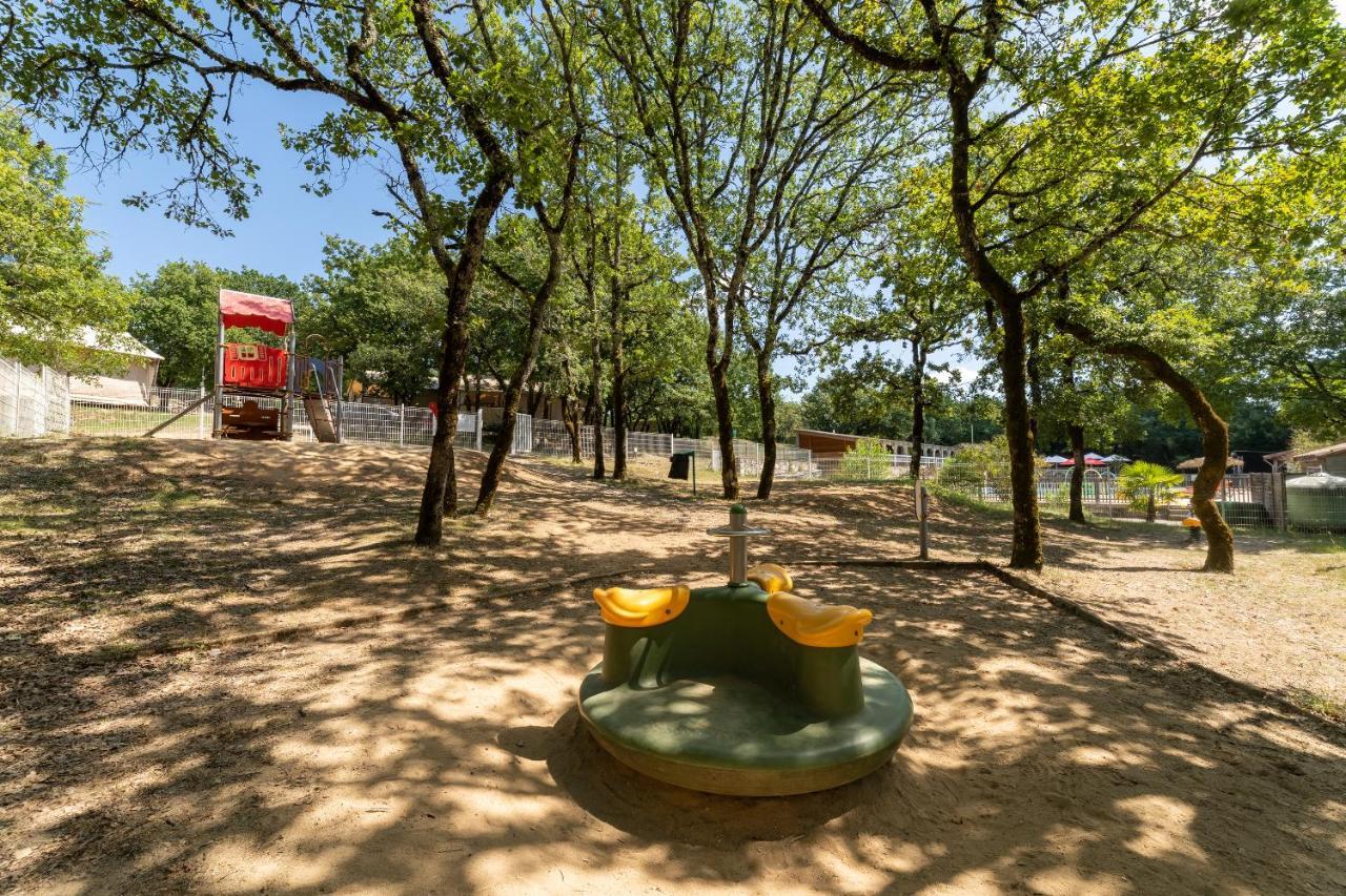 Camping Les Reflets Du Quercy 호텔 Crayssac 외부 사진