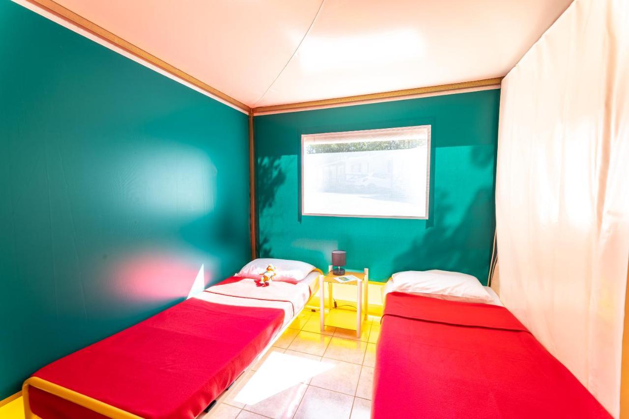 Camping Les Reflets Du Quercy 호텔 Crayssac 외부 사진