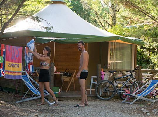 Camping Les Reflets Du Quercy 호텔 Crayssac 외부 사진