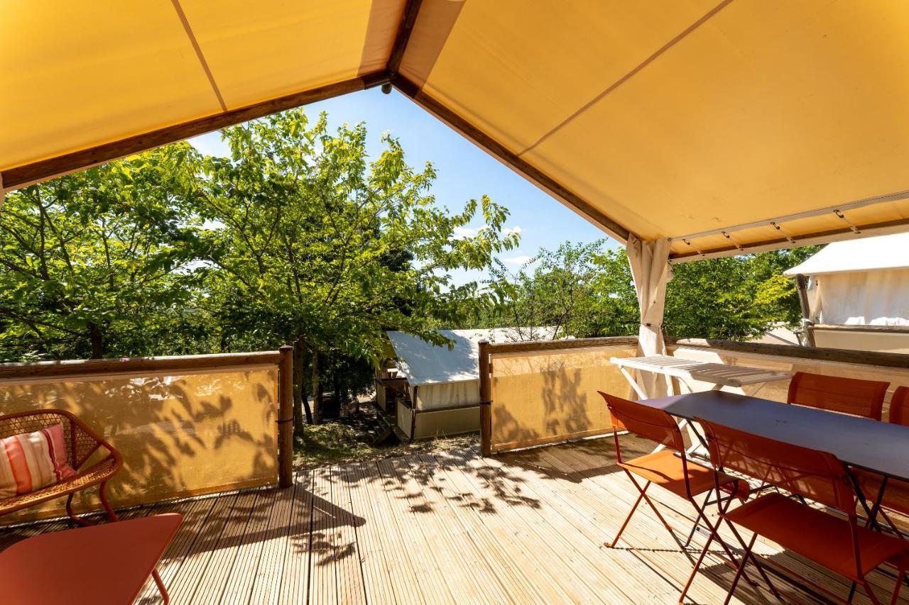 Camping Les Reflets Du Quercy 호텔 Crayssac 외부 사진